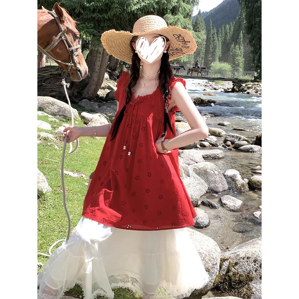 French resort style red mid-length hollow loose suspender dress for women white mesh skirt two-piece set 2