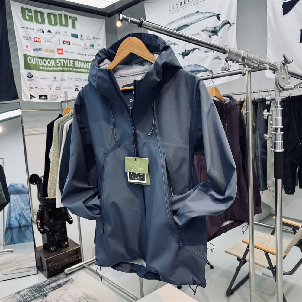 Thousand Yuan Level Replacement Fully Laminated Windproof and Water-Repellent Men's and Women's Commuting Outdoor Soft Shell Jackets 1