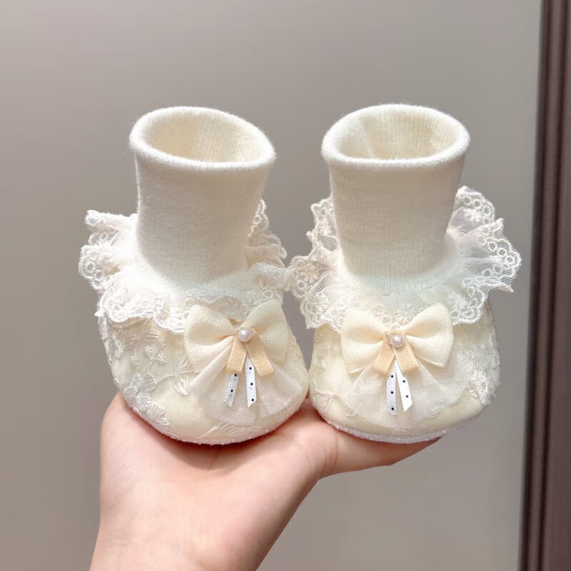 Baby shoes and socks spring and autumn mid-tube baby's non-falling shoes children's indoor non-slip shoes and socks princess 0-6 months warm socks 8