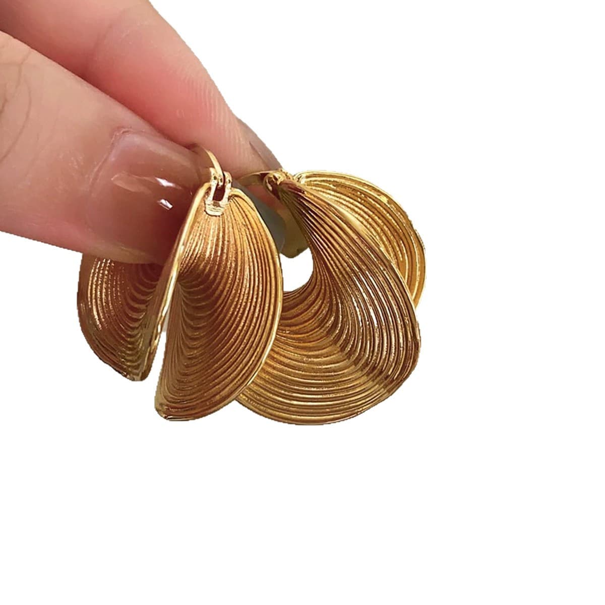 French metal retro temperament, high-end earrings, niche design, simple personality, exquisite freshness, trendy earrings 6