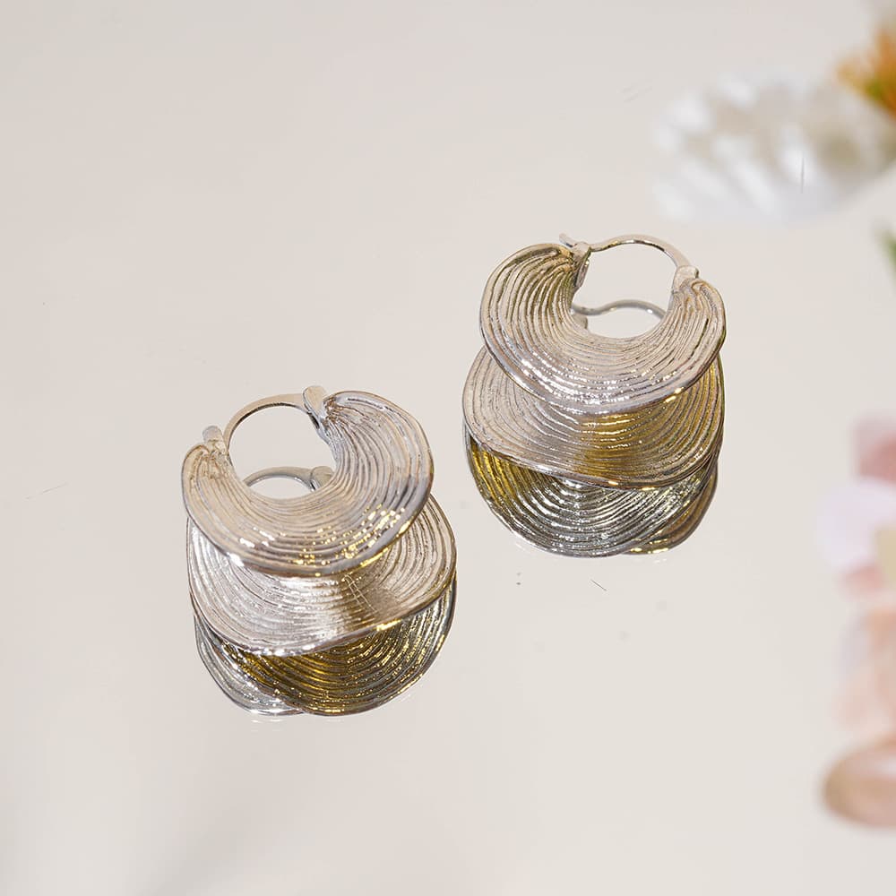 French metal retro temperament, high-end earrings, niche design, simple personality, exquisite freshness, trendy earrings 8