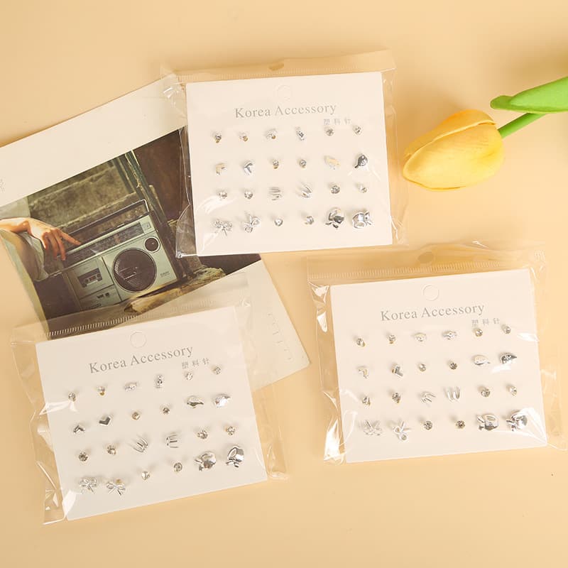 New six pairs of earrings, small, cute and sweet earrings for female students, Korean version, simple and fashionable earrings. 2