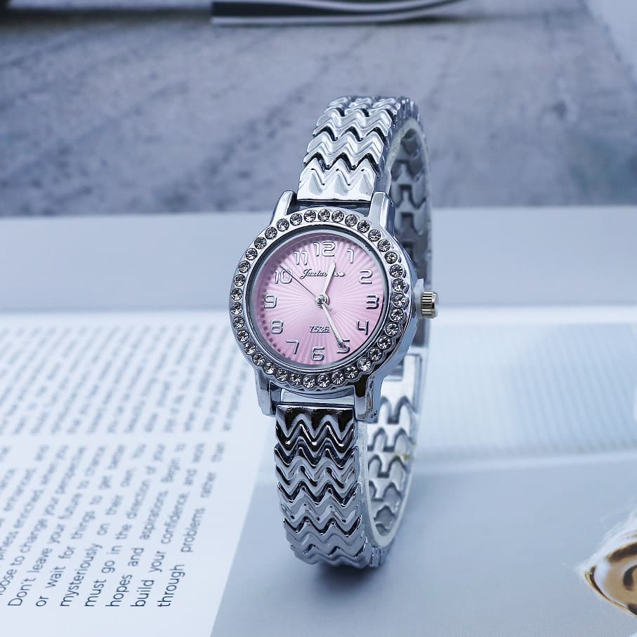 New Korean fashion cross-border popular women's watch women's style niche mid-century style round high-value gold model 3