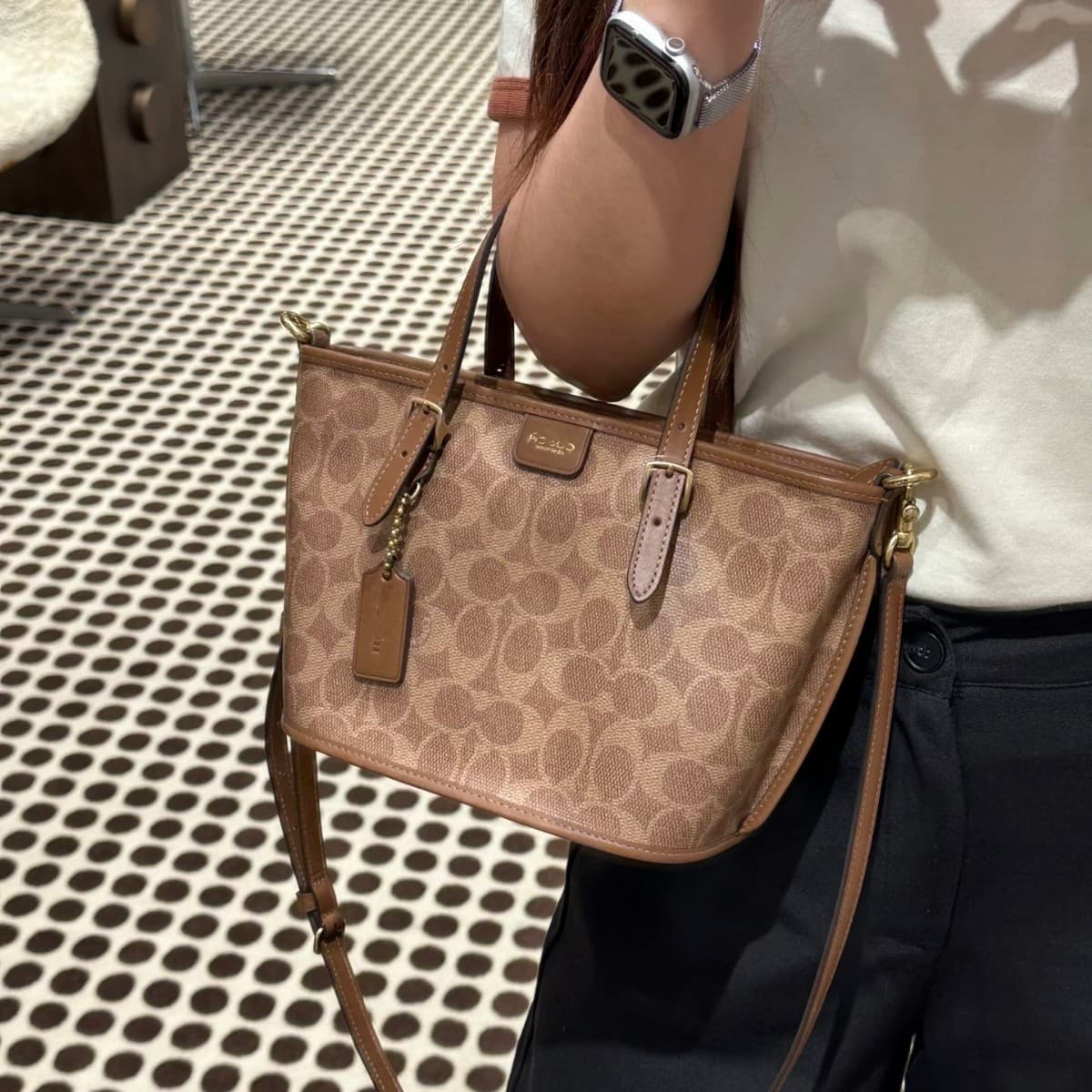 Kou C Home Outlet New Taxi Vegetable Basket Presbyopia Handheld Tote Bag Fashion Retro One Shoulder Crossbody Shopping Bag 3