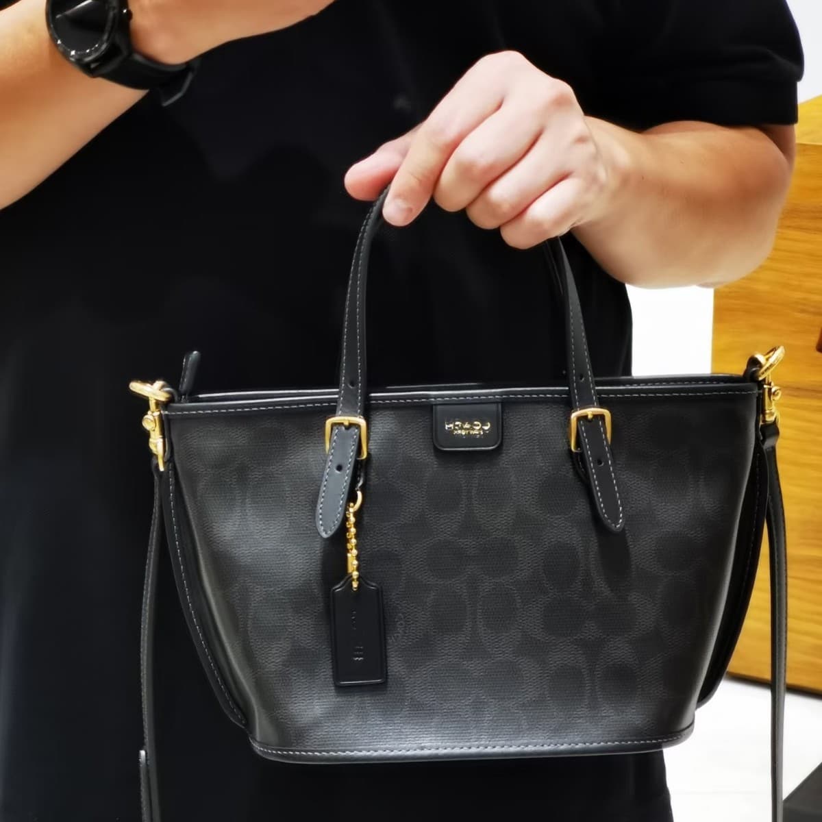 Kou C Home Outlet New Taxi Vegetable Basket Presbyopia Handheld Tote Bag Fashion Retro One Shoulder Crossbody Shopping Bag 5