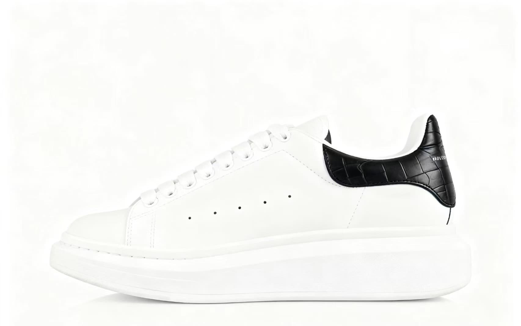 2025 Putian shoes McQueen white shoes pure original men and women classic fashion couple sneakers wear-resistant inner height increasing shoes for men 10