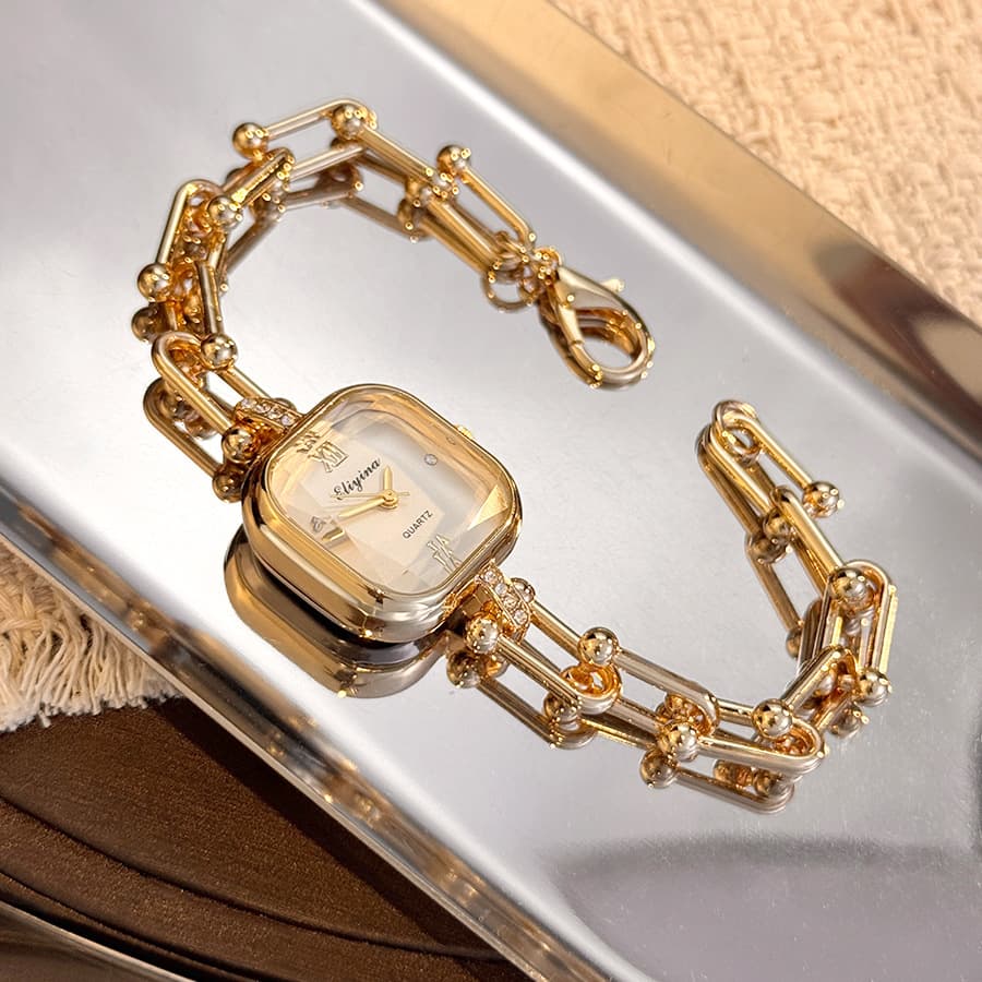 High-end niche bracelet watch, light luxury creative square multi-faceted glass quartz watch chain, middle-aged small watch 2