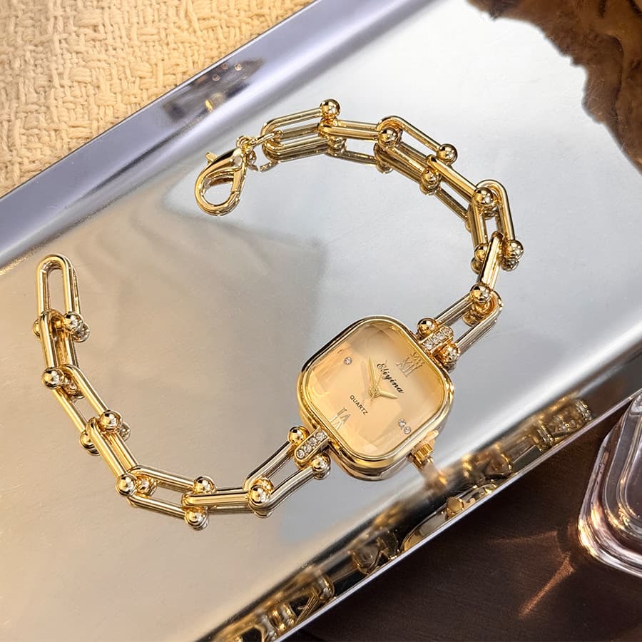 High-end niche bracelet watch, light luxury creative square multi-faceted glass quartz watch chain, middle-aged small watch 5