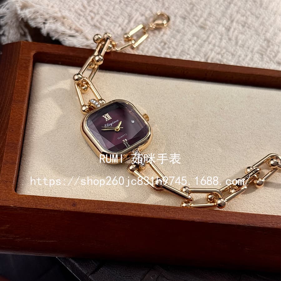 High-end niche bracelet watch, light luxury creative square multi-faceted glass quartz watch chain, middle-aged small watch 8