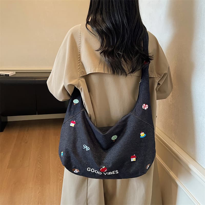 Large-capacity class canvas bag for women's literary commuter zipper bag crossbody bag versatile embroidered denim tote bag 3
