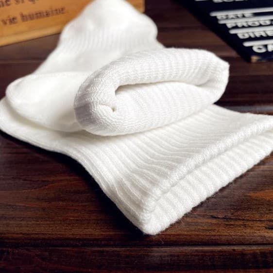 100% pure cotton Xinjiang cotton socks men's and women's sports socks black and white solid color autumn and winter four seasons student deodorant socks for couples 5