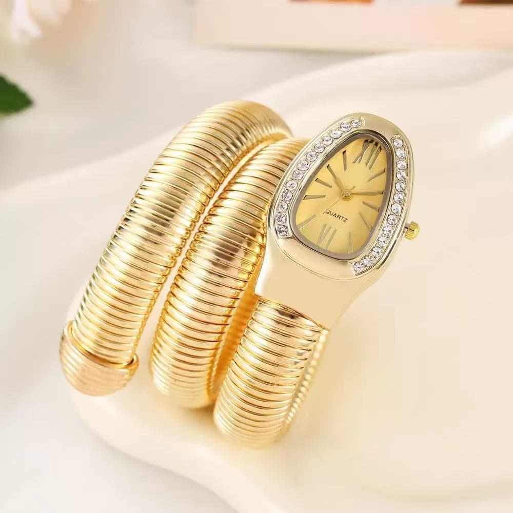 Foreign trade snake-shaped women's bracelet watch spot creative versatile quartz watch wholesale personalized bracelet watch wholesale manufacturer 8