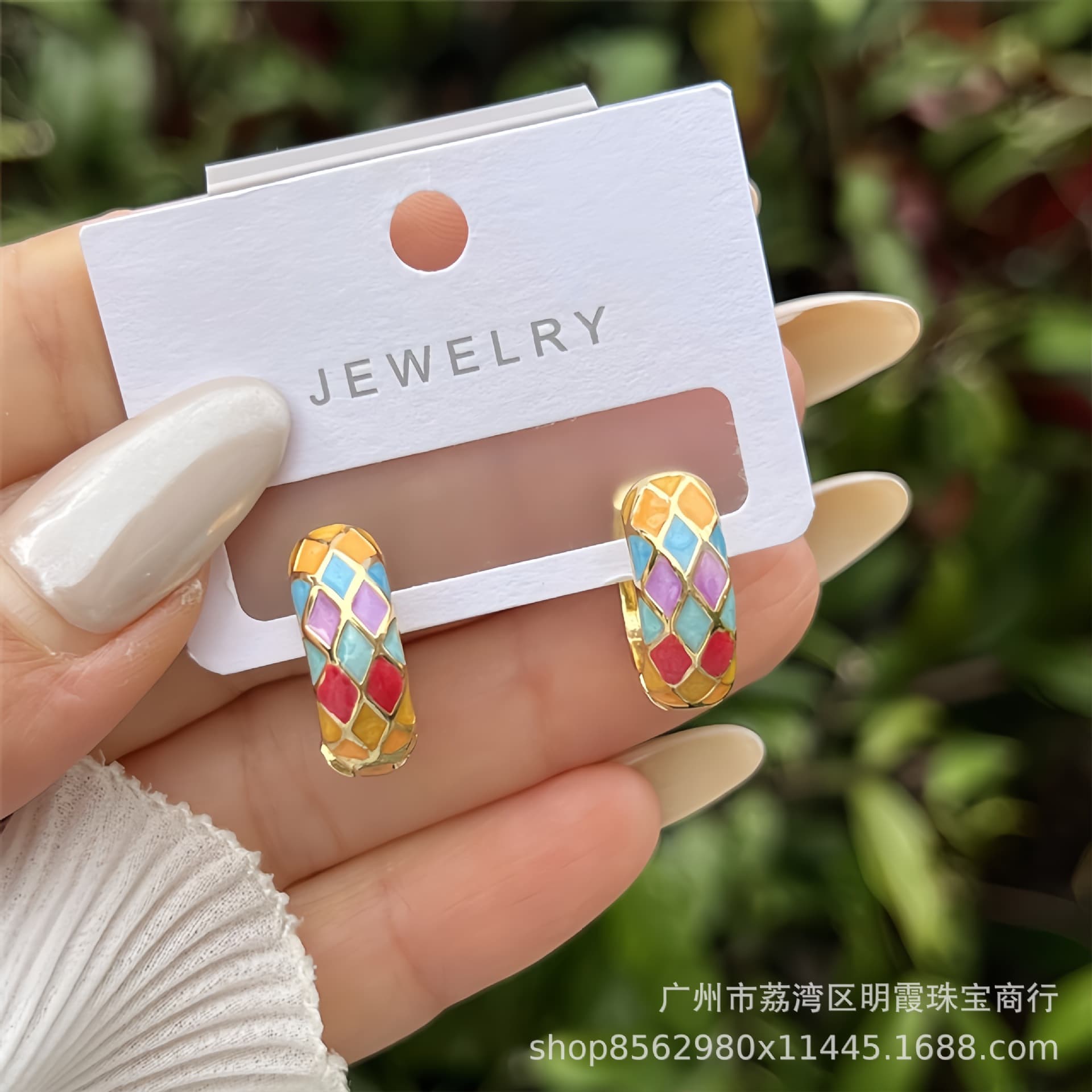 Fashionable copper-plated 18K gold drip earrings, various styles of daily wear gifts for women, elegant and retro 4