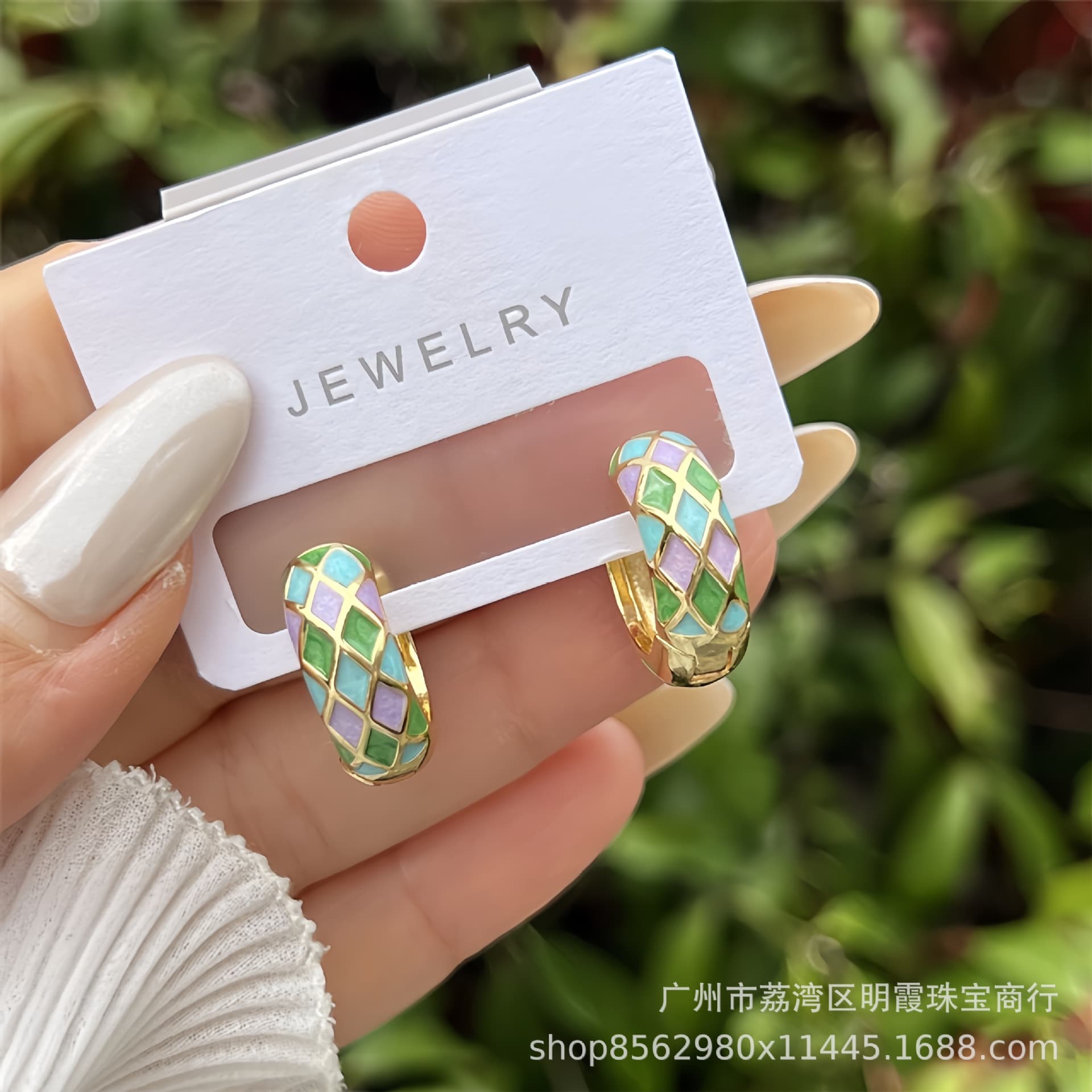 Fashionable copper-plated 18K gold drip earrings, various styles of daily wear gifts for women, elegant and retro 10