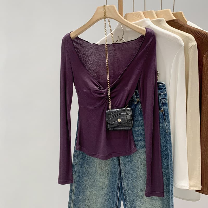Korean version of women's European-style Lyocell Tencel wool high-end twisted V-neck bottoming autumn and winter 2026 new inner wear 4