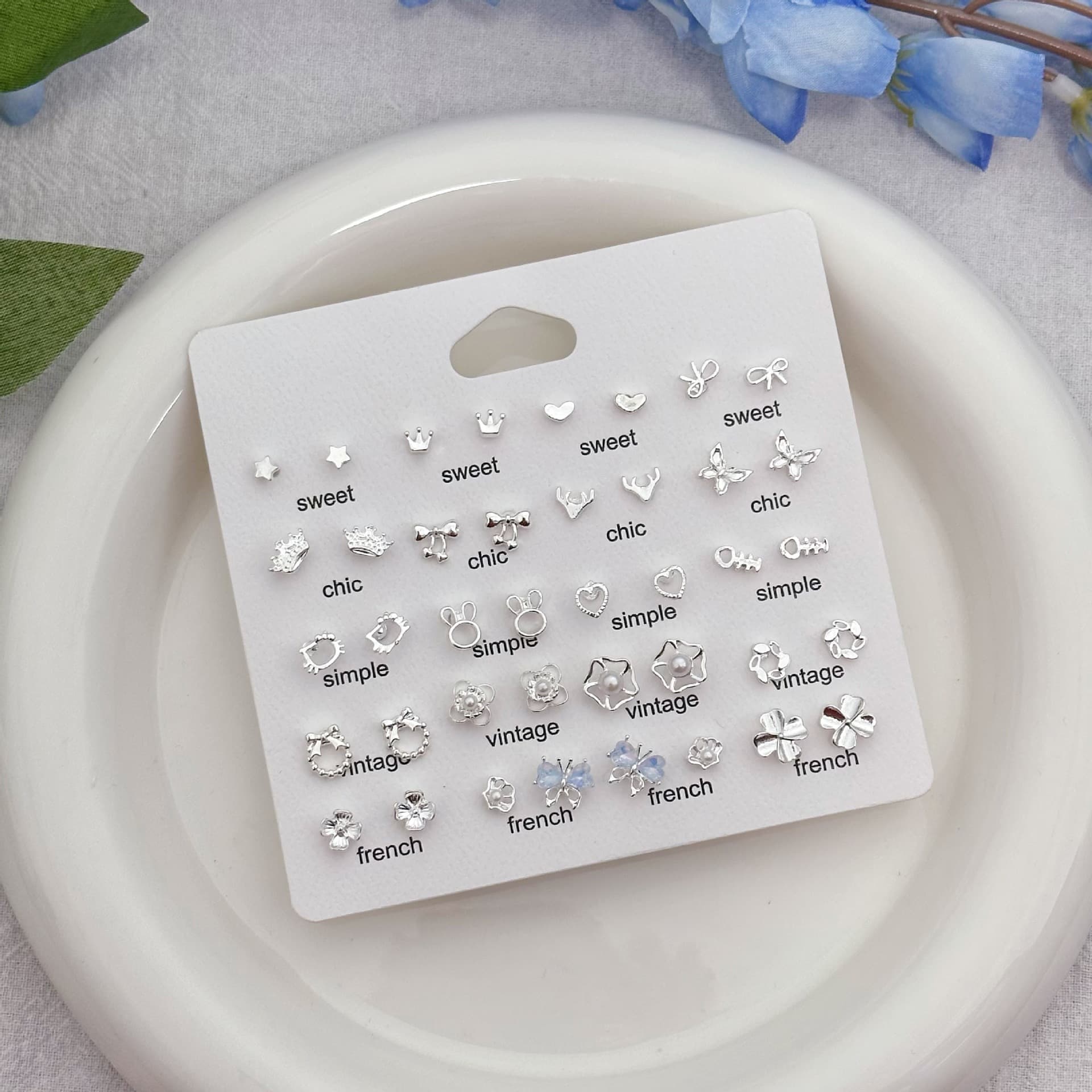 Korean version of light luxury high-end earrings with niche design and niche temperament earrings set fashionable and versatile earrings wholesale 3