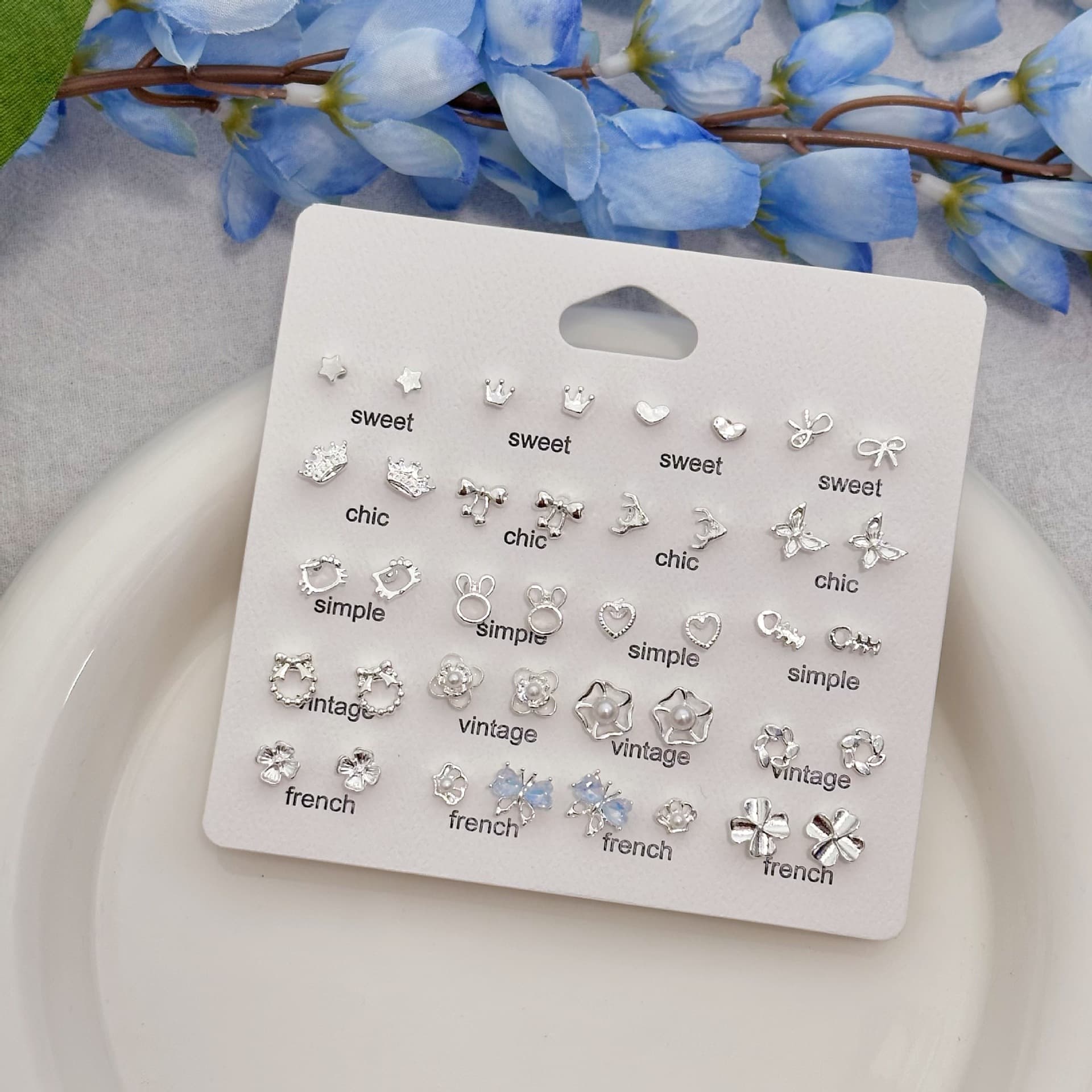 Korean version of light luxury high-end earrings with niche design and niche temperament earrings set fashionable and versatile earrings wholesale 4