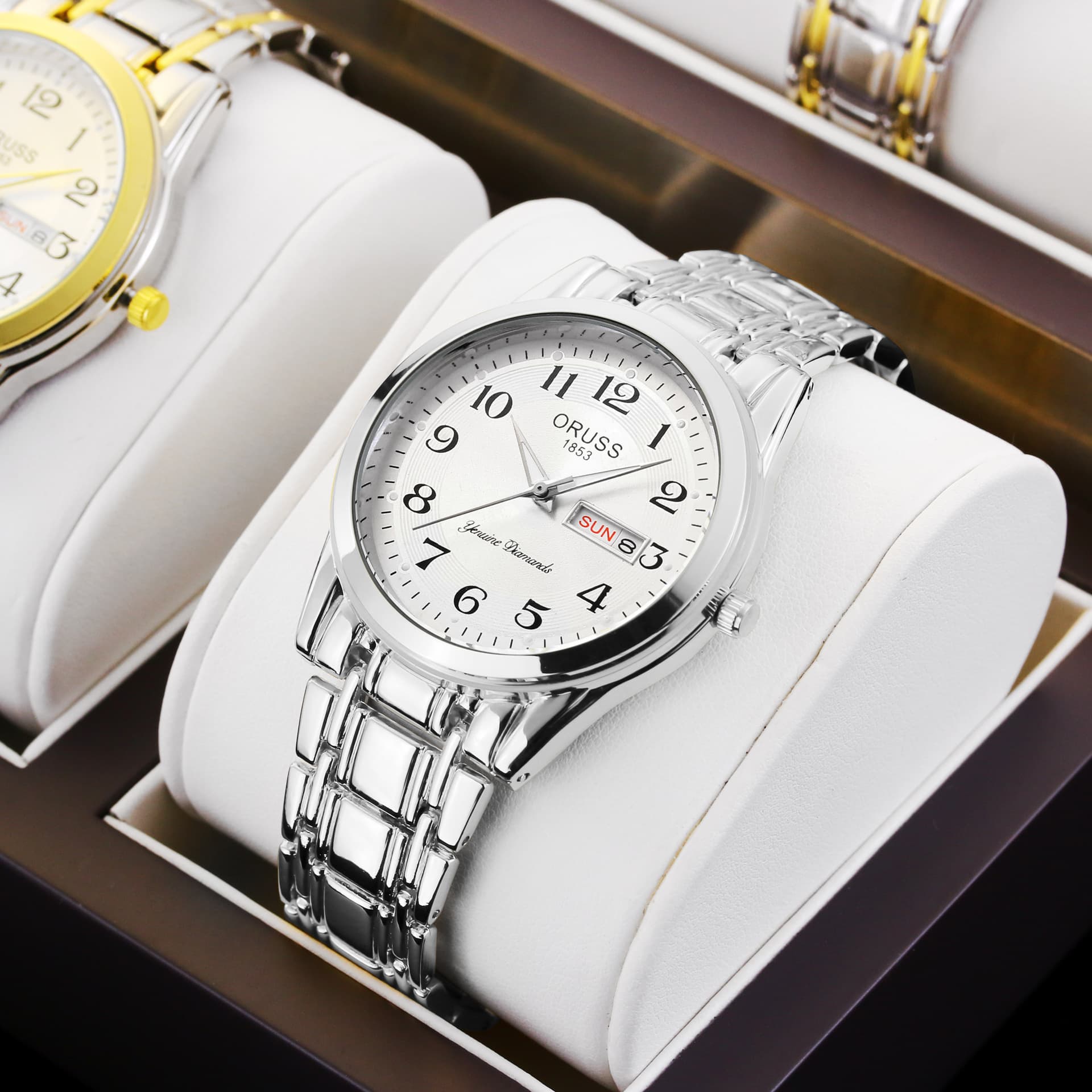 Men's fashionable and versatile quartz watch fully automatic movement luminous waterproof dual calendar watch men's large digital elderly watch 10