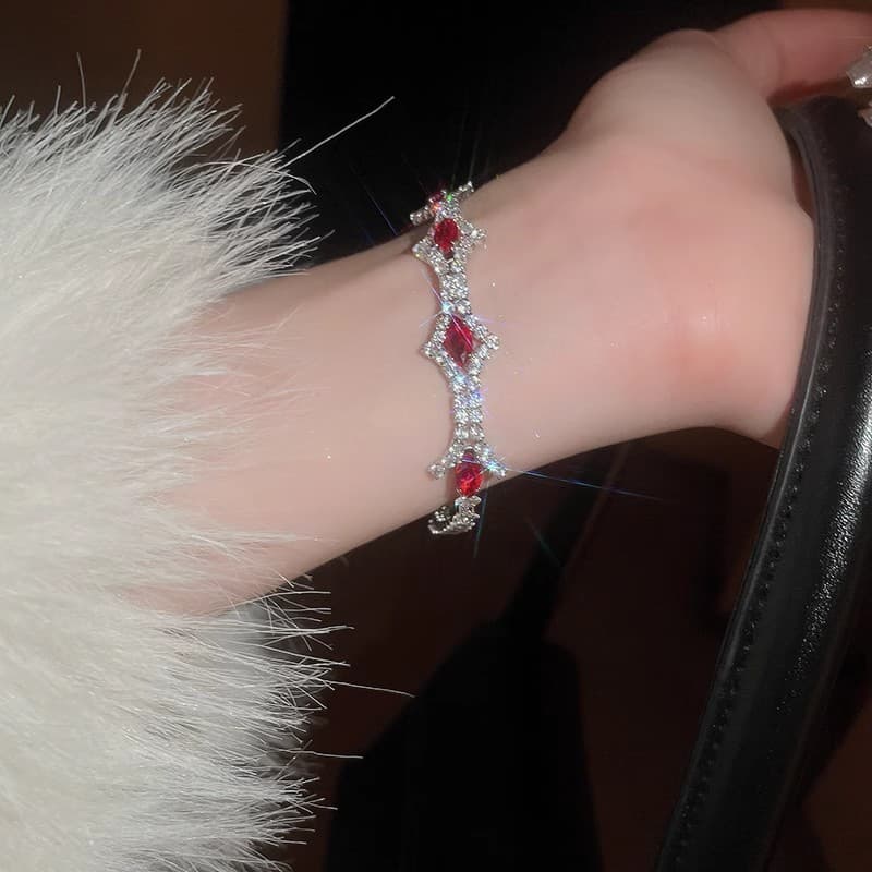 Exploding dopamine colored candy bracelet, exquisite, light, luxurious and high-end niche, sweet, irregular, diamond-filled bracelet for women 10