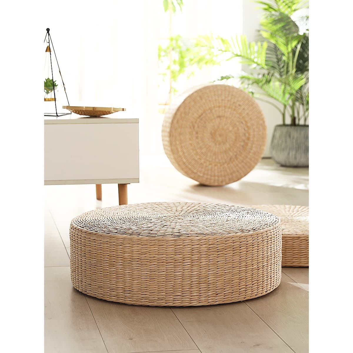 Straw futon tatami cushion floor household Japanese-style thickened meditation cushion bay window round lazy cushion 1