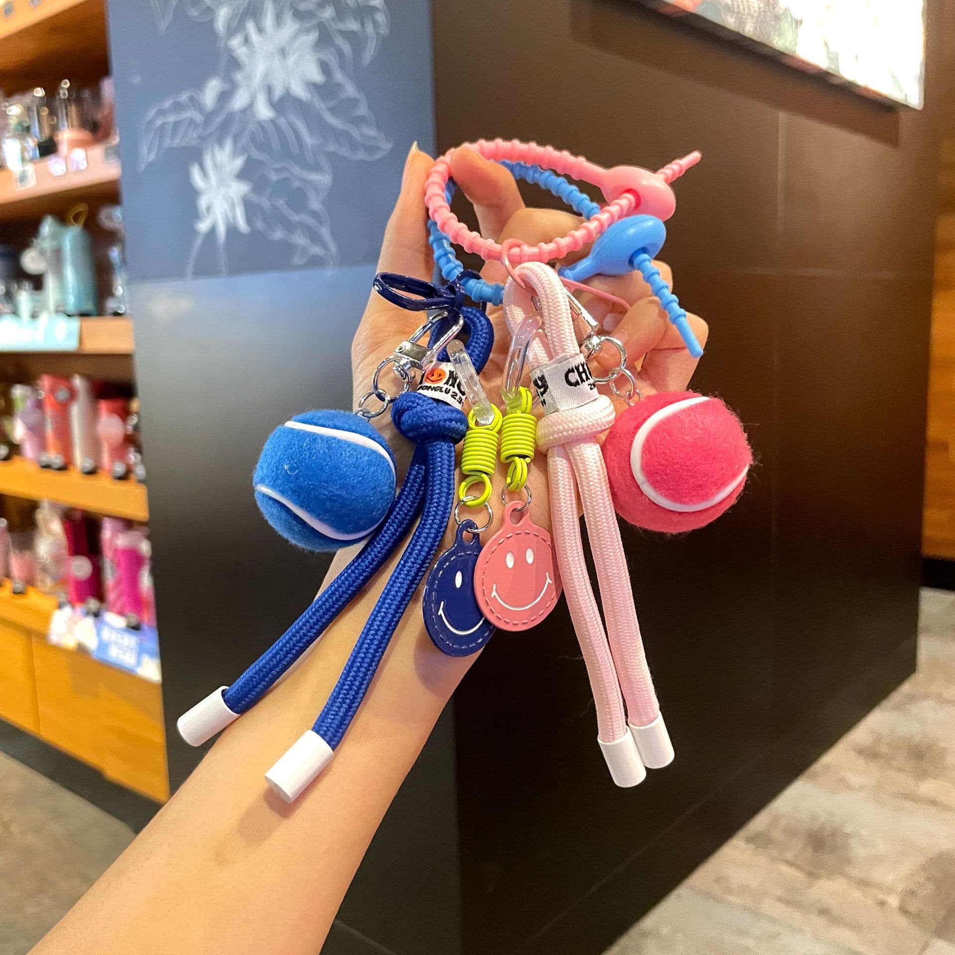Colorful tennis keychain pendant, trendy, fashionable and exquisite bag pendant, creative and practical small gift pendant wholesale 1