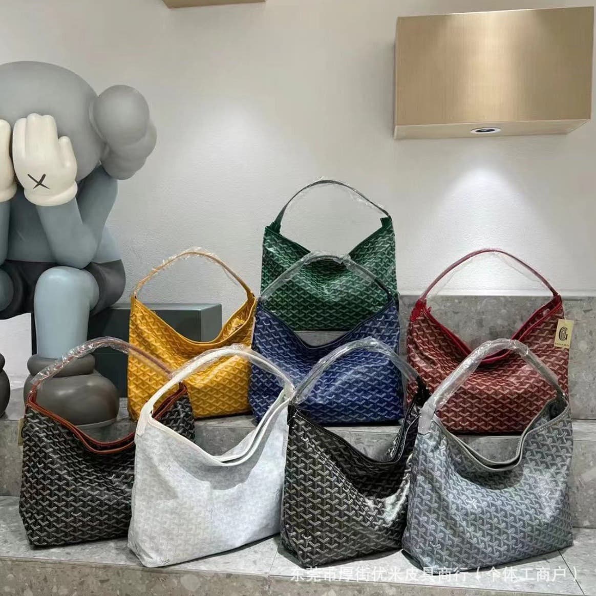 Youmi Leather Goods Co., Ltd. imported first-layer pebbled cowhide hobo underarm bag mother bag 5