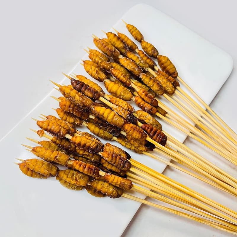 Hand-held small skewers of beef skewers, duck intestine skewers, barbecue fried iron plate Bobo chicken semi-finished products, commercial barbecue ingredients, free shipping 10