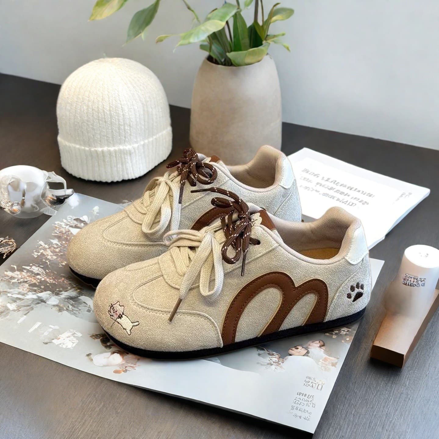 Sports shoes 2025 new versatile moral training shoes casual sports bread shoes women's moral training shoes women's sports shoes 2