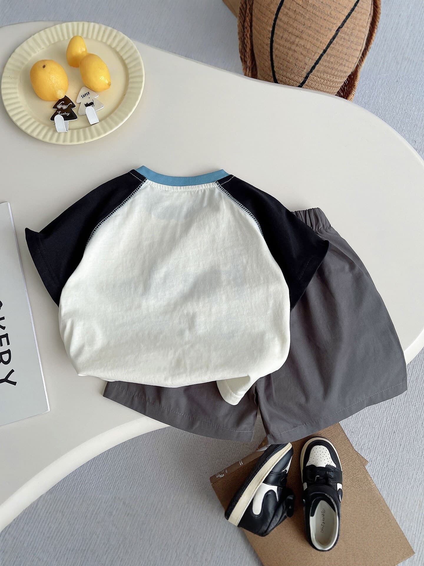 Summer sleeves, cartoon set with a round collar, children's T-shirt with letters for leisure, with short sleeve, children's clothing 2