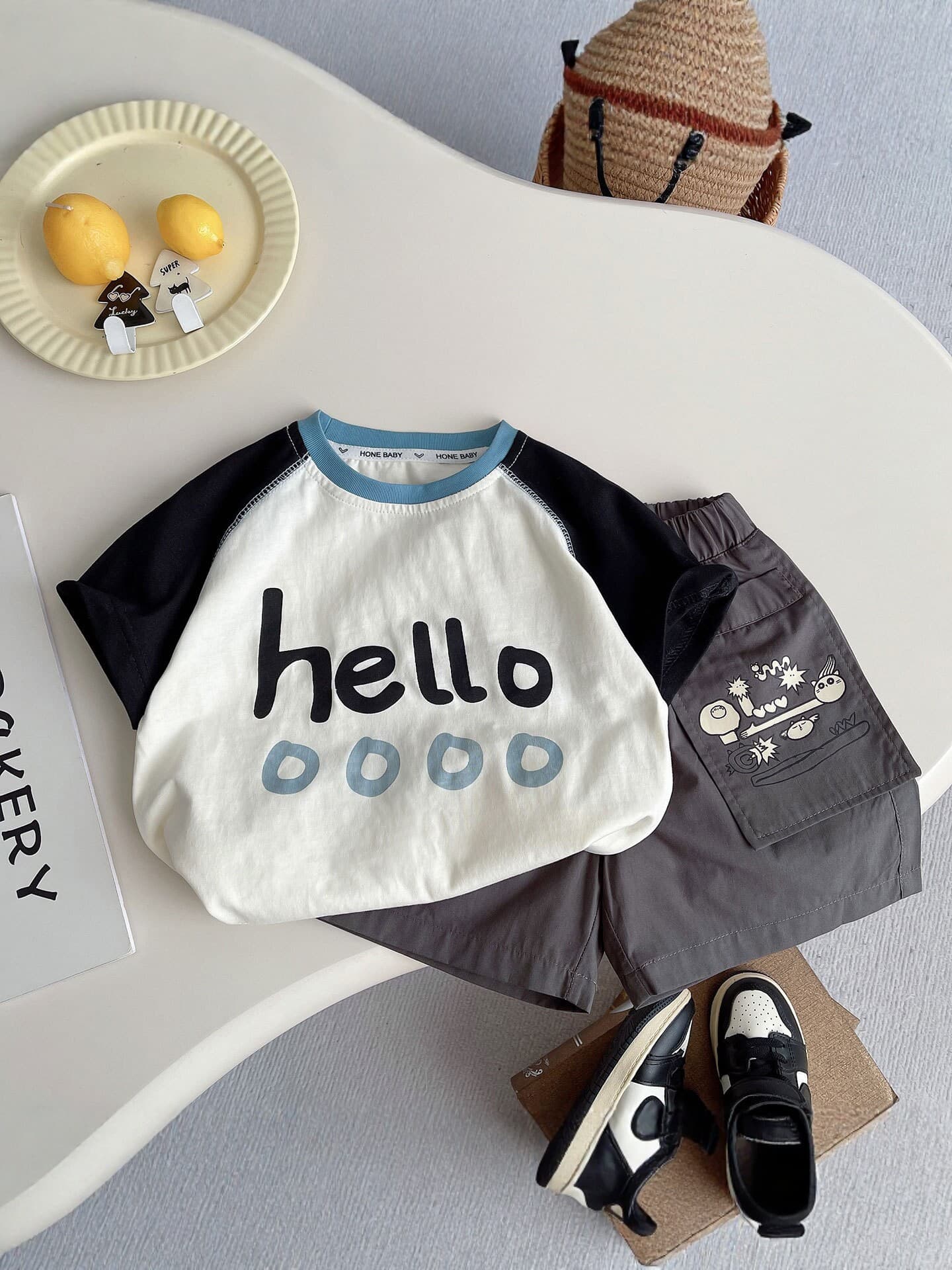 Summer sleeves, cartoon set with a round collar, children's T-shirt with letters for leisure, with short sleeve, children's clothing 1
