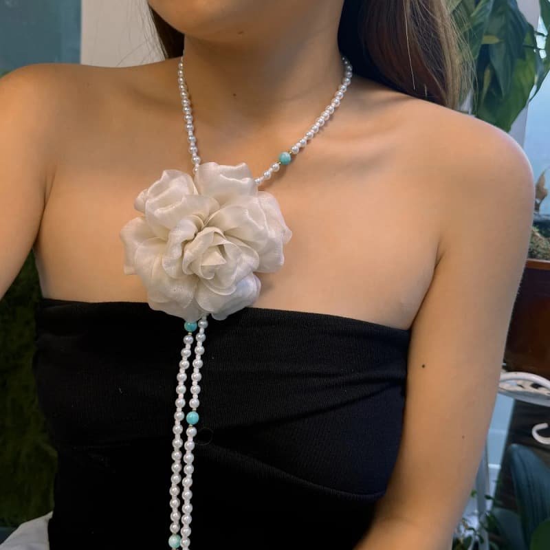 Necklace with tassels, asymmetrical jewelry, pendant pearl 2
