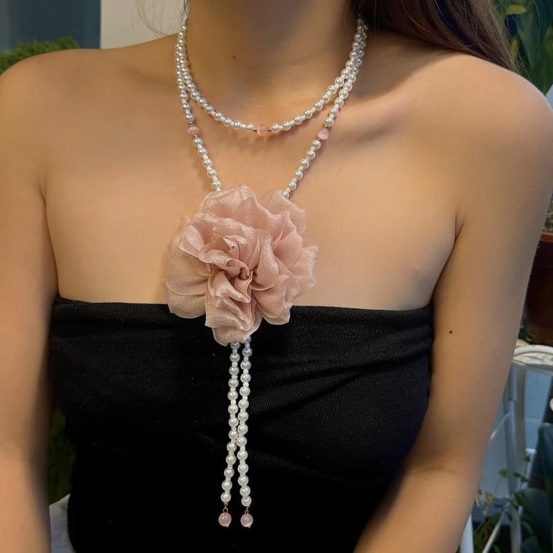 Necklace with tassels, asymmetrical jewelry, pendant pearl 3