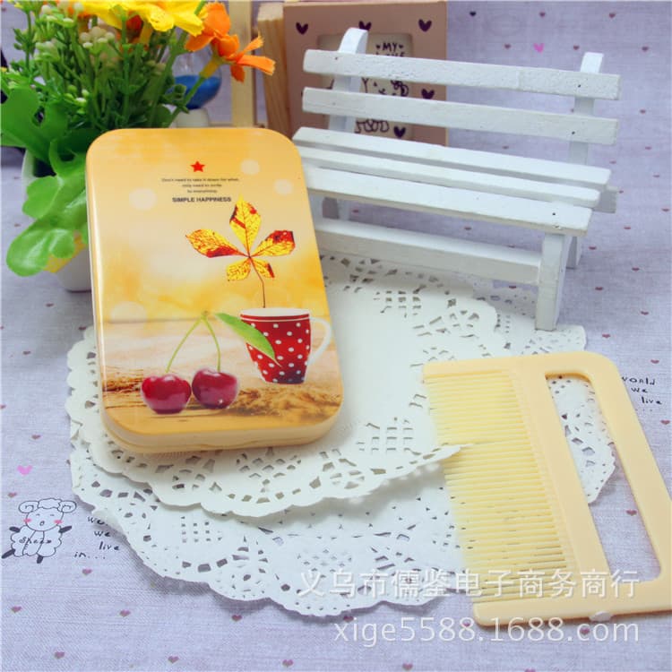 Folding fashion mirror combo portable small mirror makeup mirror Xige mirror combination combination combination 1