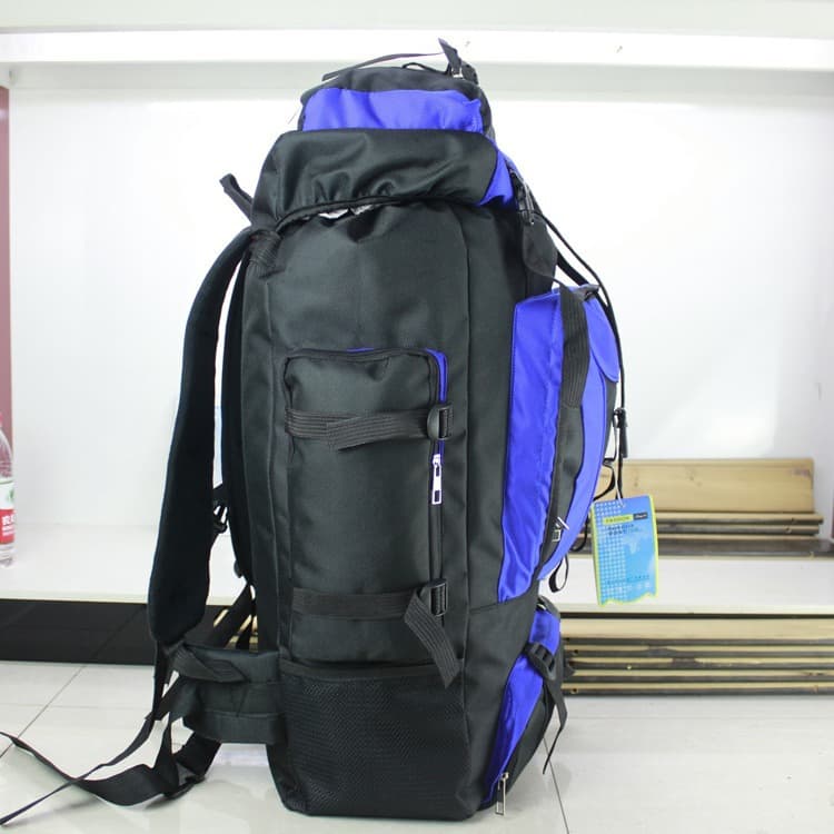 Big capacious backpack for traveling, travel bag for hiking, worn on the shoulder 3