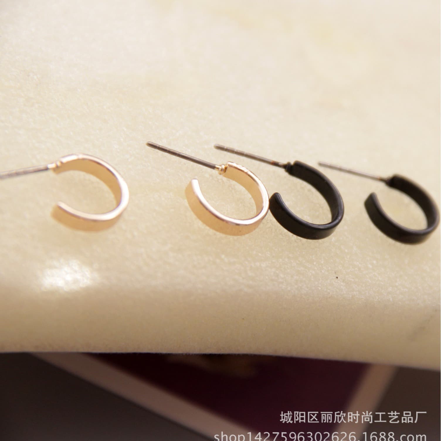 Accessory, fashionable earrings, Japanese and Korean, simple and elegant design 4