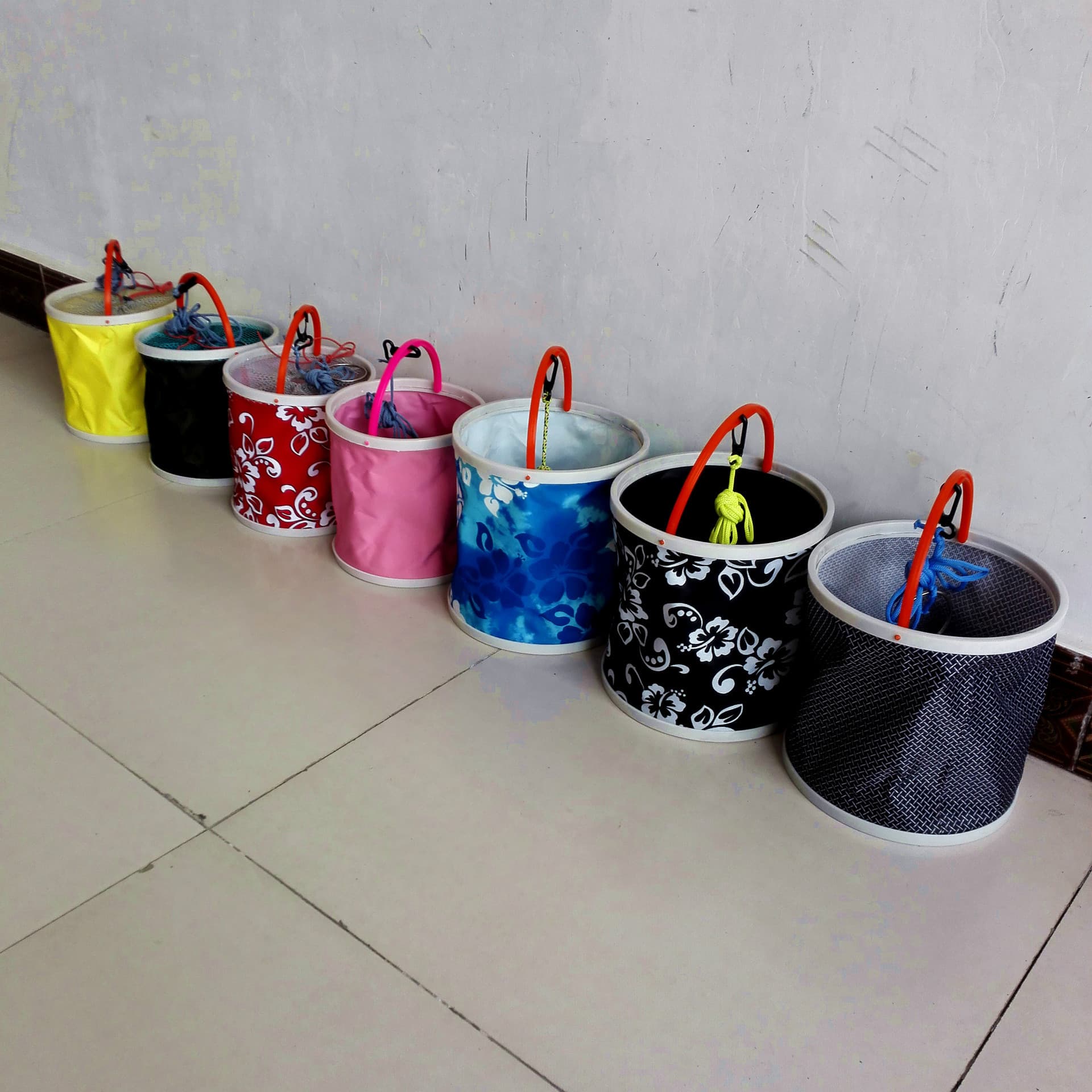 Wholesale folding bucket storage barrel fishing barrel canvas and fish barrel with rope fishing box 2