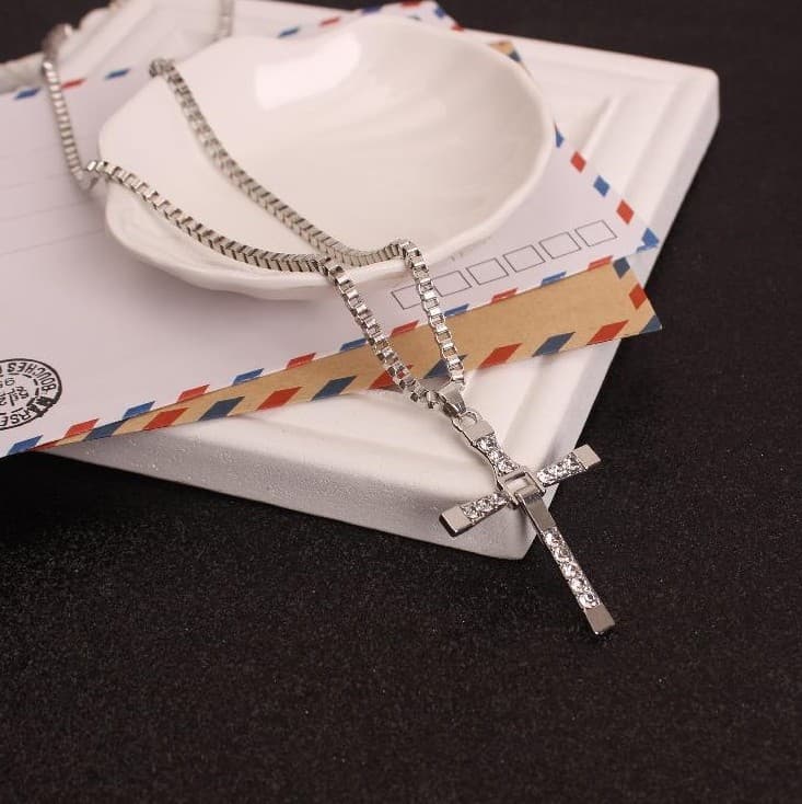 Speed and Passion 7 Cross Block Necklace Toro Duo Personal Necklace Men's European and American pendant jewelry C022 3