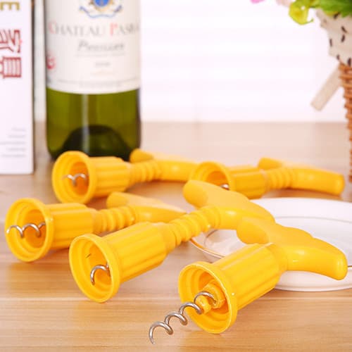 Creative universal bottle opener, plastic screwdriver 2