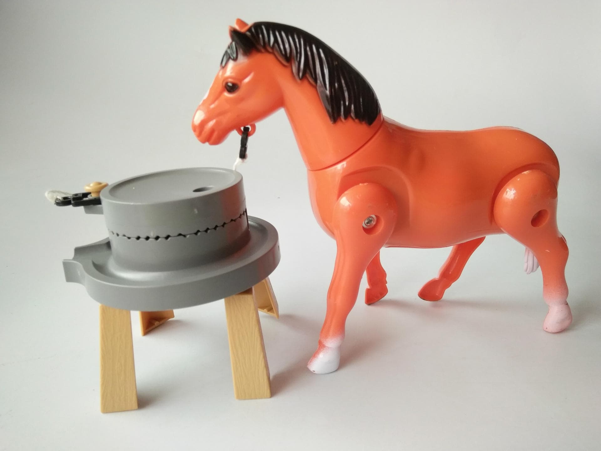 Electric pony, automatic small carpet charging, new collection 6