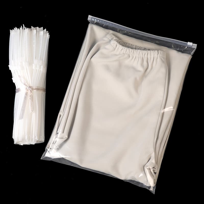 PE transparent zipper bag wholesale 30*40 special costume packaging bag PE transparent bag clothing zipper self -sealed bag 6