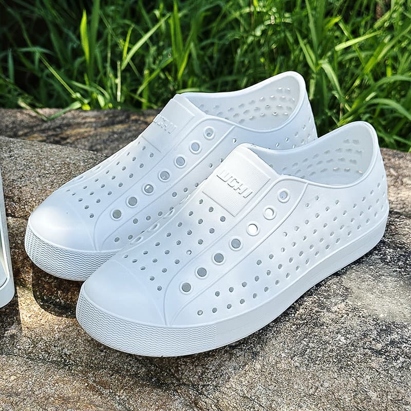 LUCHI Luchi Cave Shoes Men's Baotou Sandals Wading Beach Hollow Shoes Summer Breathable Non-Slip Korean Version Wholesale