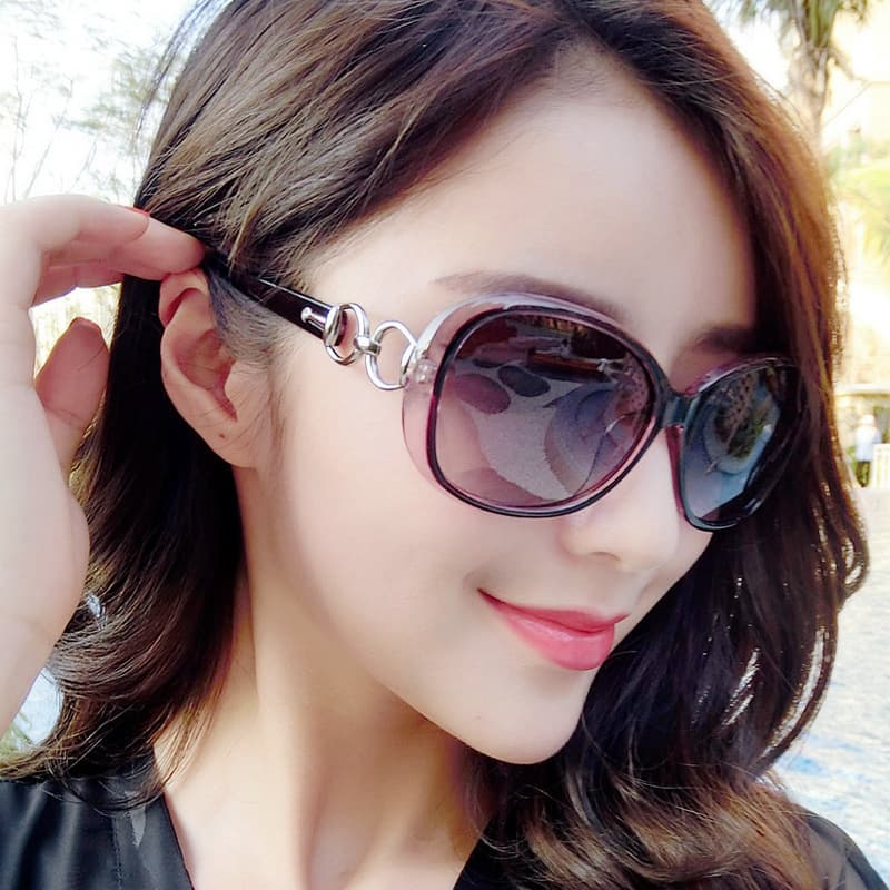 Fashionable sunglasses, glasses solar-powered, gradient 1