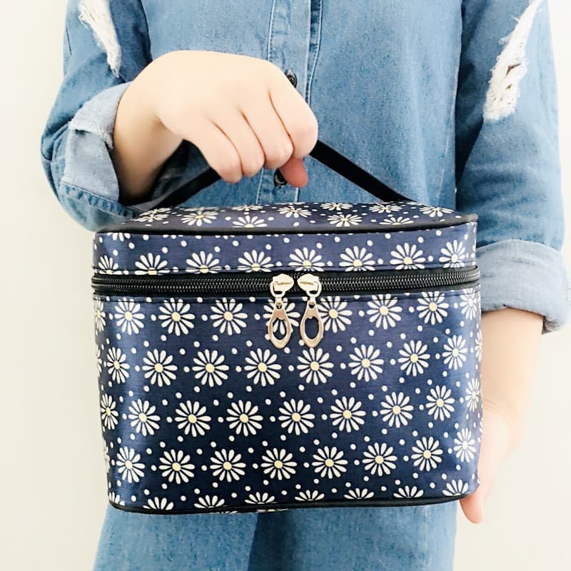 Capacious cartoon cosmetic bag, card holder, handheld organizer bag, purse 2