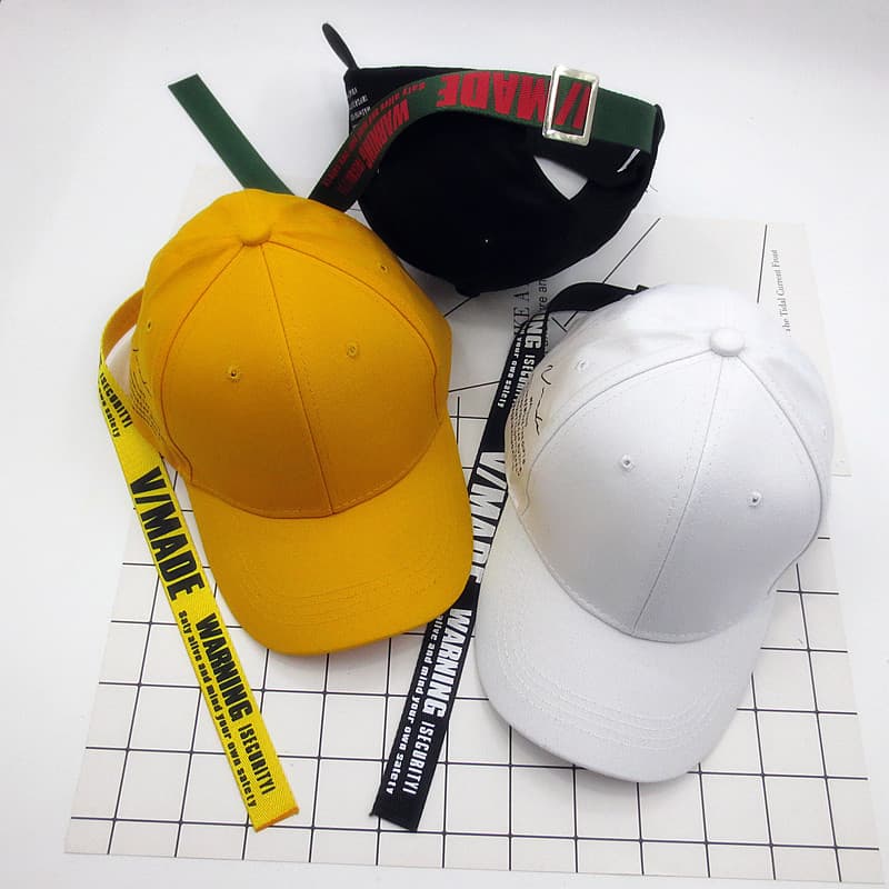 The new long band baseball cap yellow belt bending along the hats of the Korean version of the silk satin let the peaked cap 1