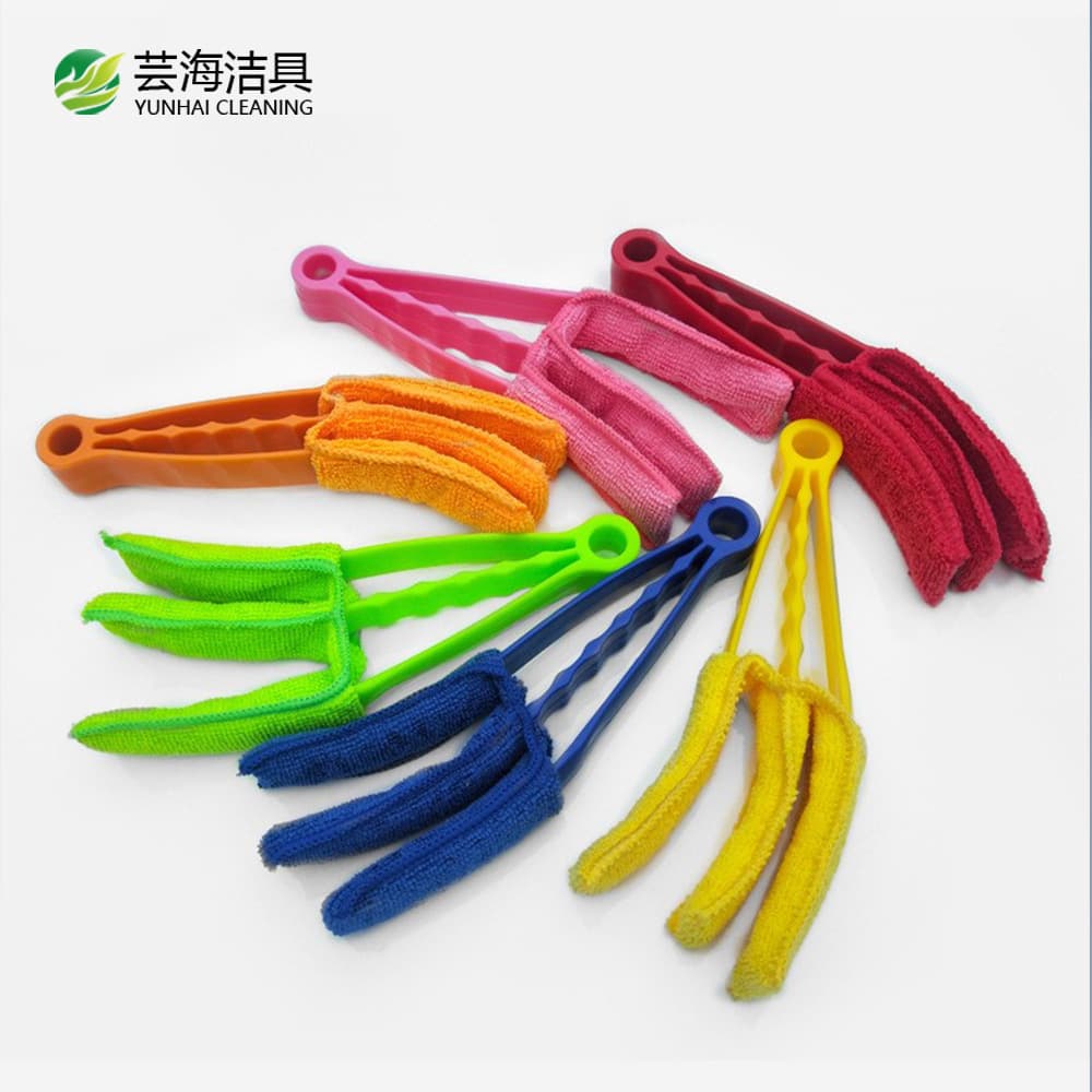 Car multifunctional gap brush car air -conditioning air outlet Clean beauty tool brush car, dust removal, louver window brush 1