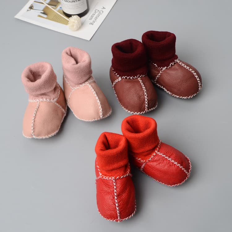 Autumn and winter genuine sheepskin fur all-in-one baby toddler shoes, socks, baby shoes, soft soles and velvet wool all-in-one shoes 3
