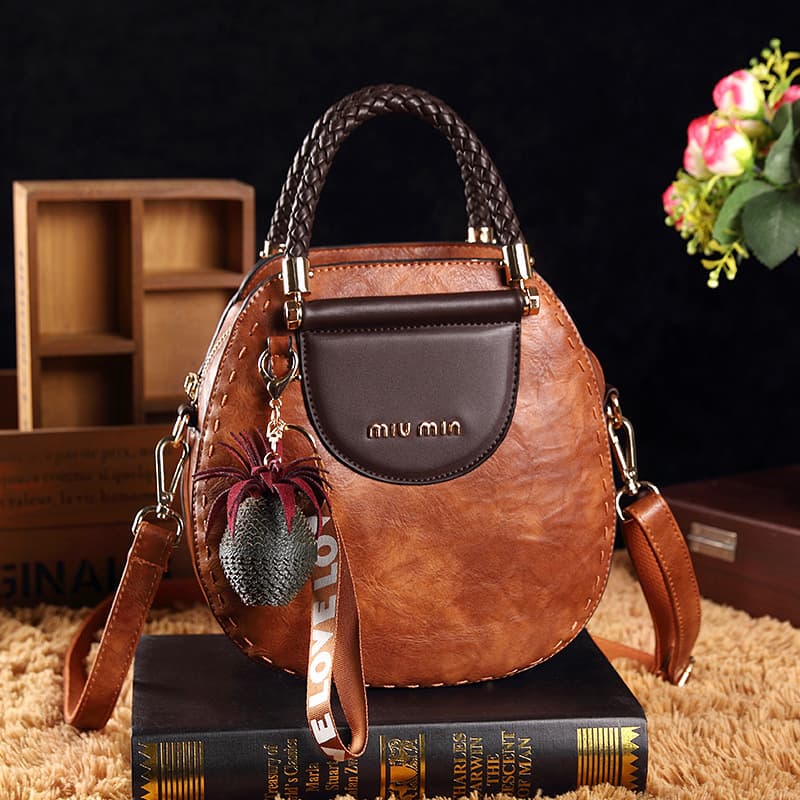 Trend shoulder bag, one-shoulder bag, bag strap, 2023 collection 1