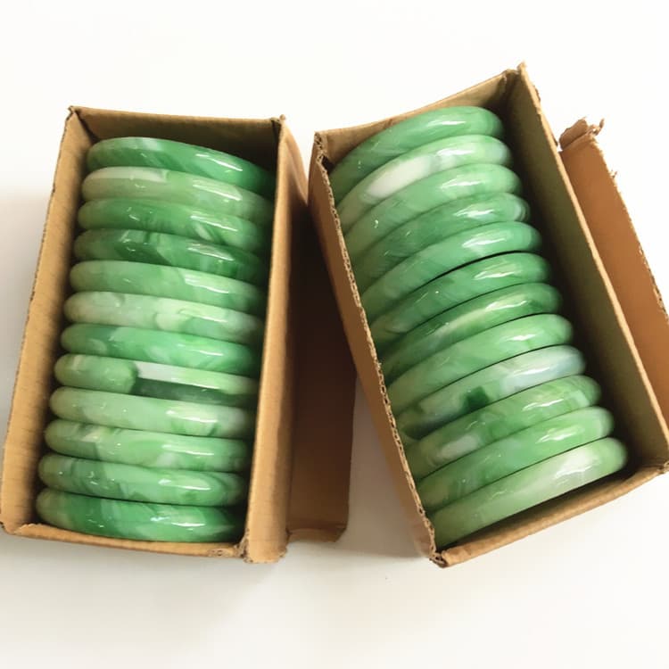 Running rivers and lakes stalls jade floor hot -selling new products ten yuan model jade bracelets to debt glass bracelets 5
