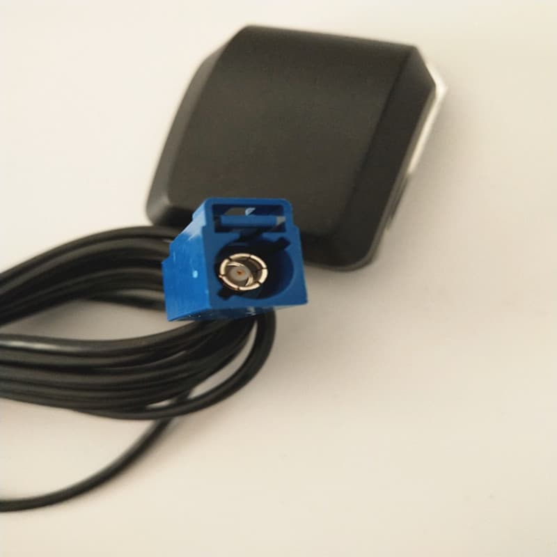 Car DVD navigation GPS satellite antenna active general amplifier SMA/FAKRA-C interface virtue car 2