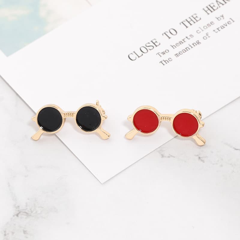 (Cross-border trading), creative accessory, black sunglasses, men's brooch, shirt, badge, Korean style, direct factory sales 4